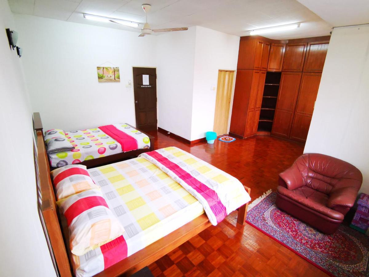 Lpm Room Tanjung Bungah  Εξωτερικό φωτογραφία